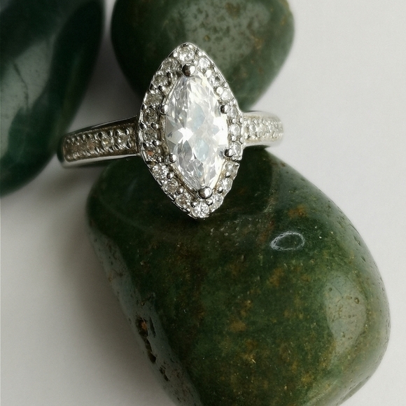 NEW, sterling silver cz Marquise cut halo ring size 6 - Picture 3 of 7